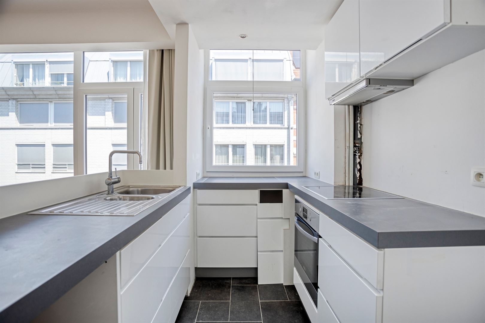 Leuk gelegen 2slpk appartement op 3e verdieping! - foto 4