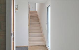 Available from 1 March 2025On the banks of the river Scheldt in the quiet village of Uitbergen, this recent house with terrace is for rent. This...