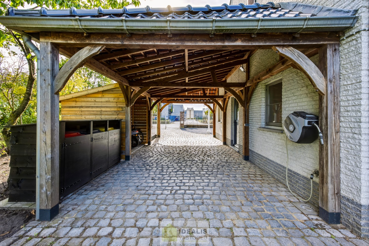IDEALIS VASTGOED – EEN AANGENAME VRIJSTAANDE WONING OP CENTRALE LOCATIE! - foto 5