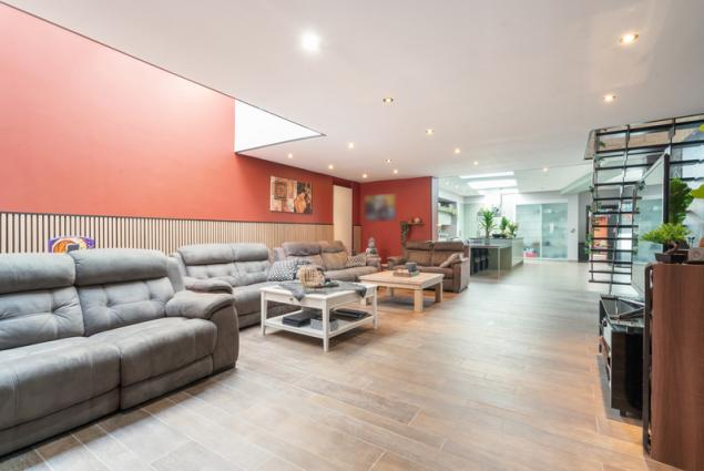 ZEER RUIME SPECIALE  EIGENDOM IN LOFSTIJL MET BUREEL, HOBBYRUIMTE , 7 SLAAPKAMERS,EN  3 BADKAMERS - photo 5