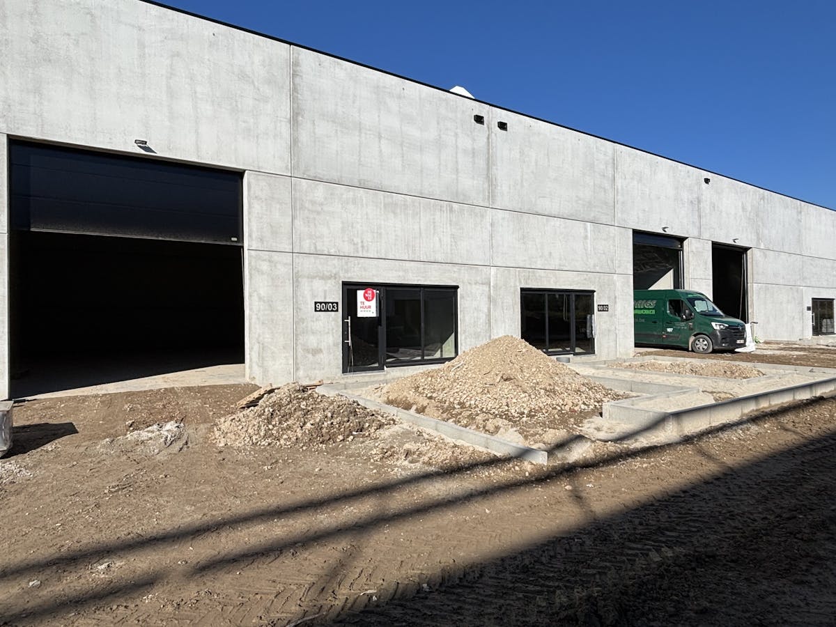 Nieuwbouw KMO-unit van 200 m² te huur in Sint-Truiden - foto 2