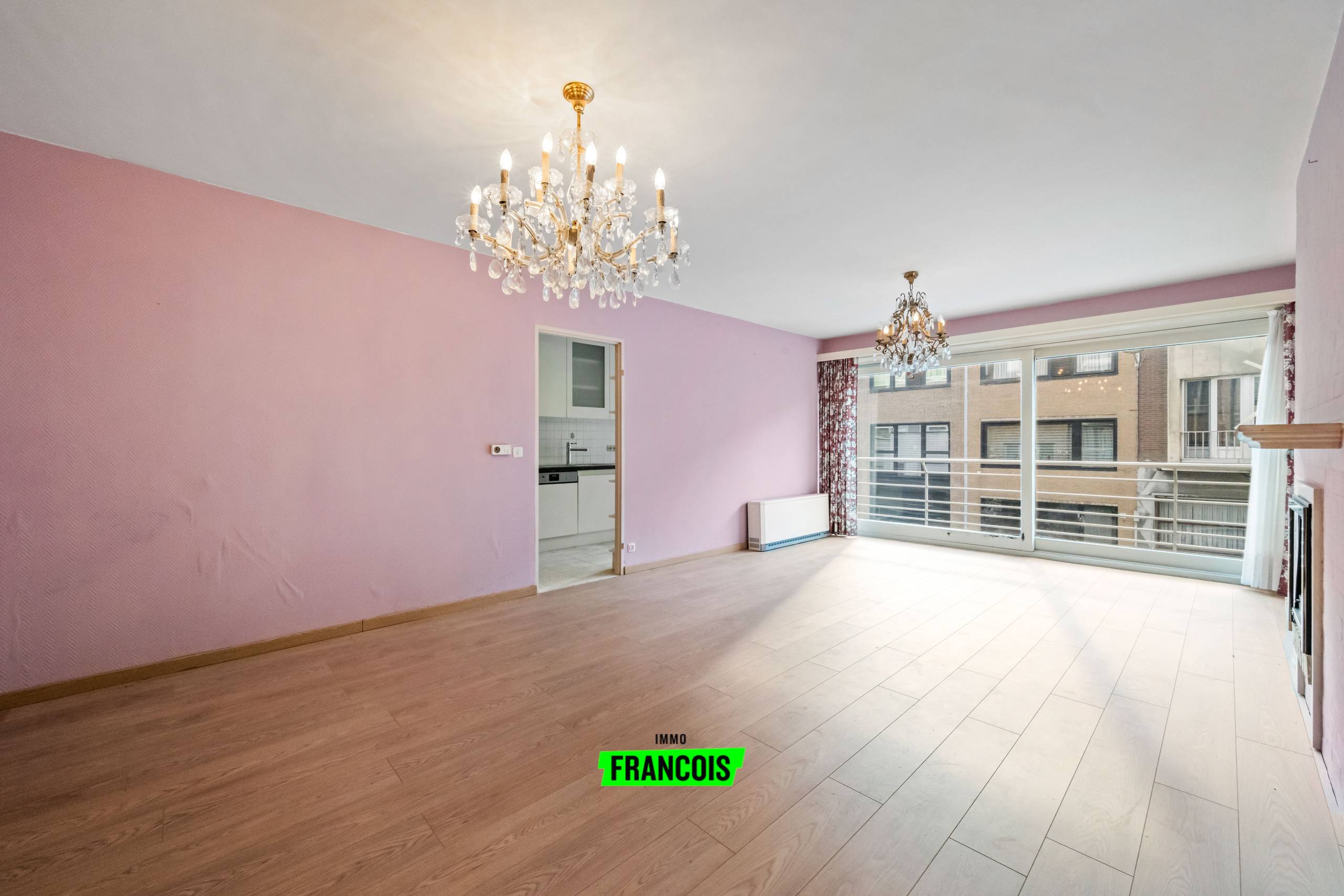 Instapklaar appartement op centrale, doch rustige ligging in Oostende. - foto 1