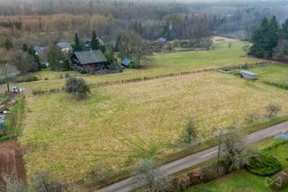 À vendre à Transinne, dans la commune de Libin, terrain à bâtir de 1.248 m² destiné à la construction d’une habitation 4 façades.Situé dans un...