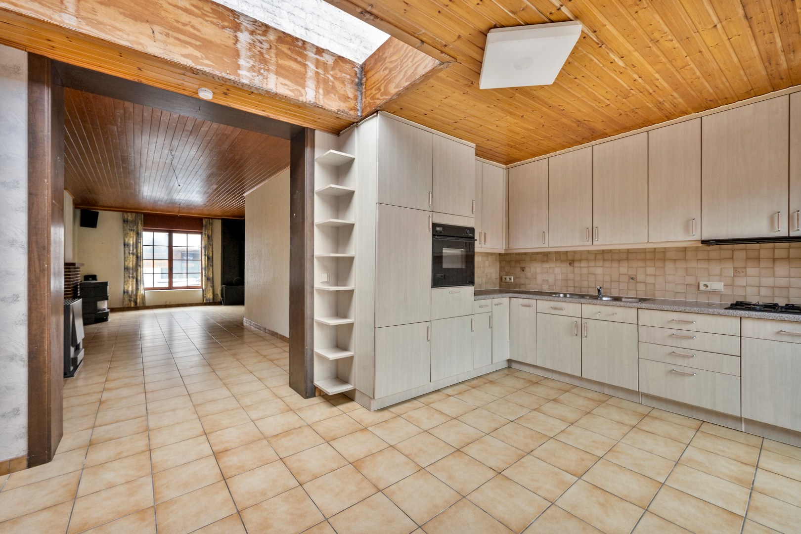 Maison à rénover avec 2 chambres et jardin ensoleillé à Mesen - photo 5