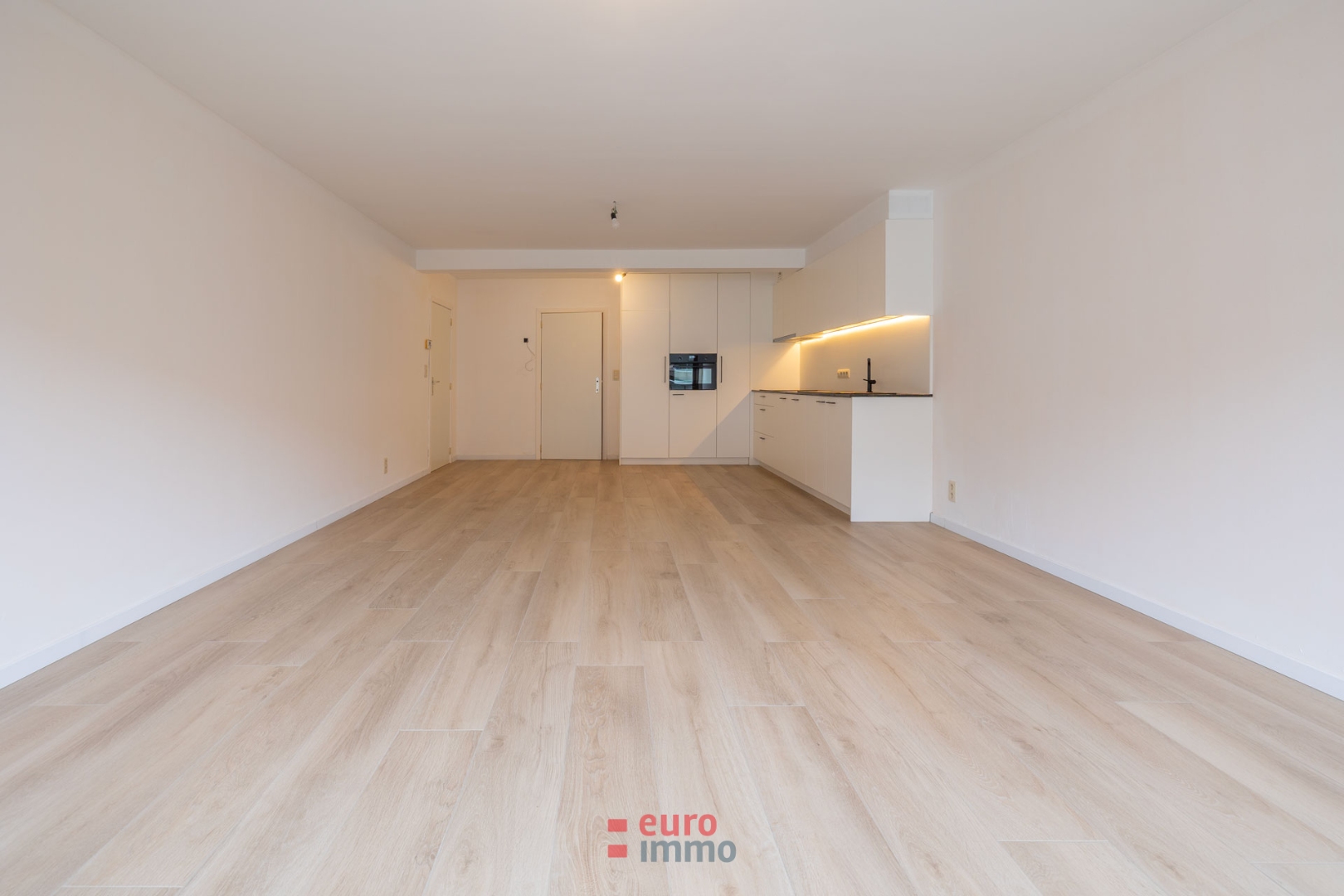 Apartment for rent in Nieuwpoort with 2 bedrooms - photo 4