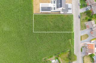 Droomt u van bouwen op een unieke locatie met open uitzicht? Dit ruime perceel van 1.206 m², geschikt voor open bebouwing, biedt u alle ruimte...