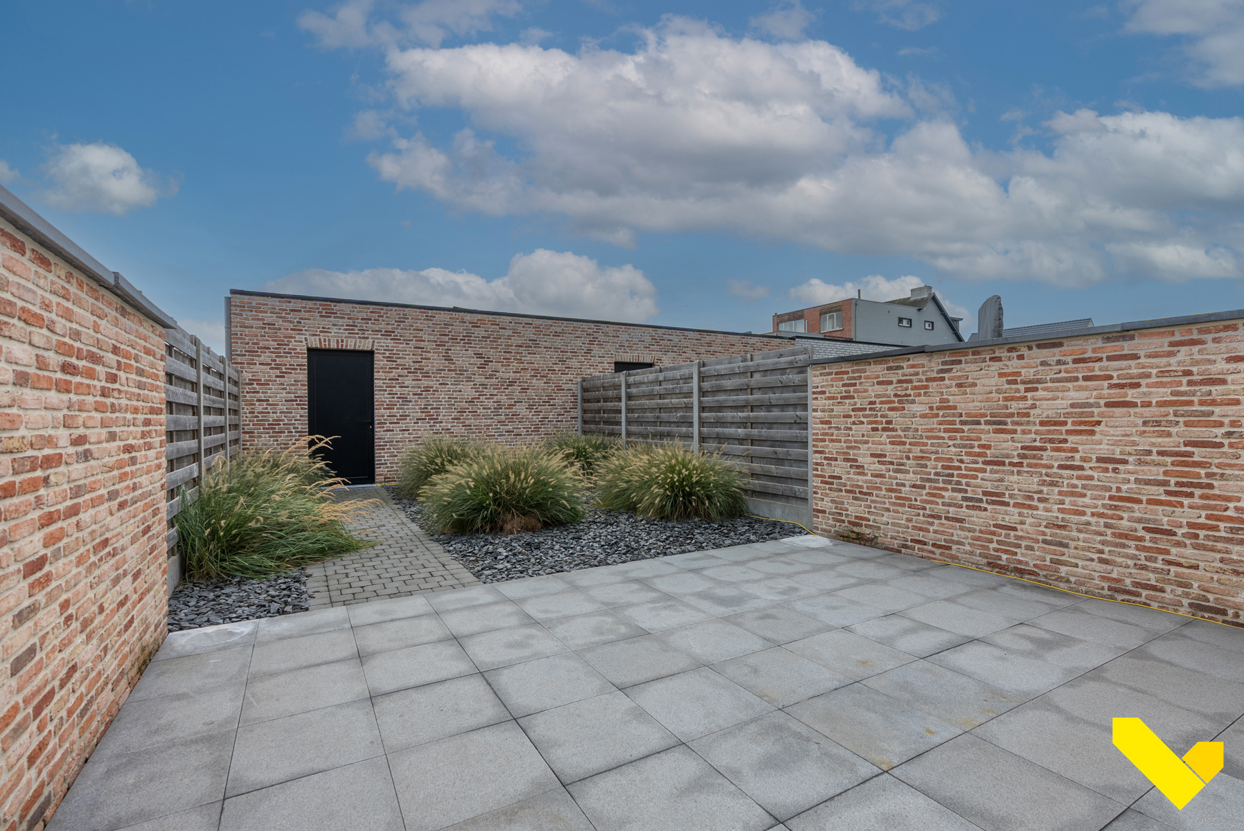 Recent gelijkvloers appartement met gezellige tuin en garage - foto 5