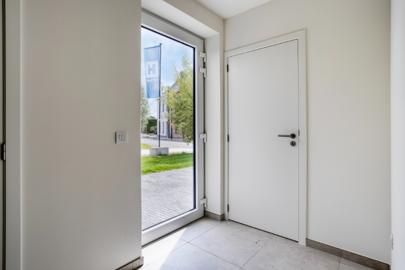 Halfopen nieuwbouw met 3 slaapkamers en garage op een perceel van 377m² - foto 5