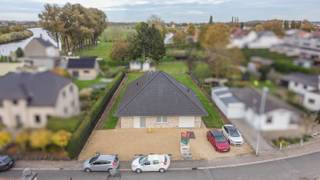 VERKOOP OP LIJFRENTEBouquet = 43.000 euro (onmiddellijk te betalen bij akte)Maandelijkse rente = 807,86 euro (jaarlijkse indexatie) te betalen tot...