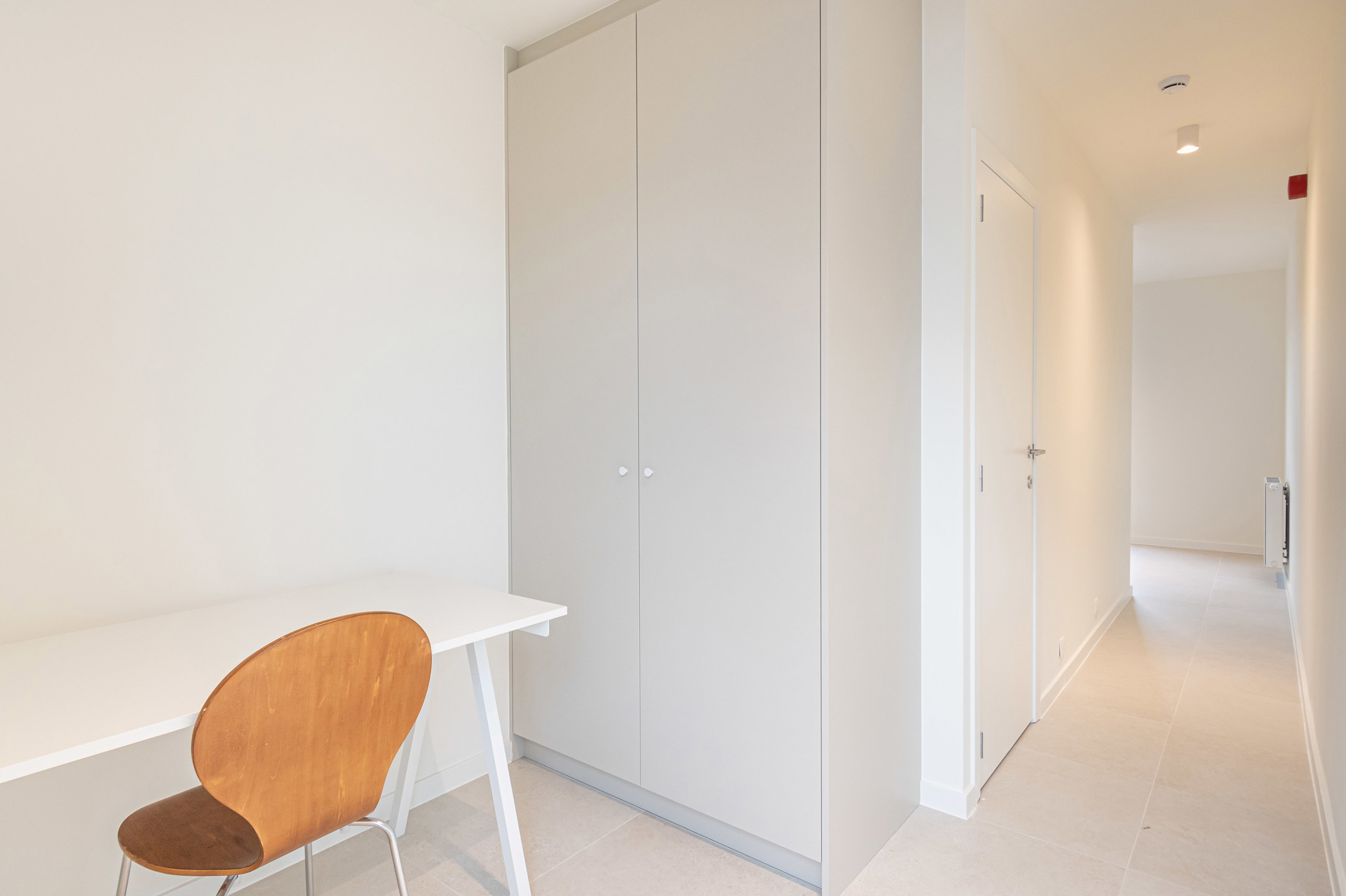 Volledig gerenoveerde studentenkamer in hartje Mechelen  - foto 5