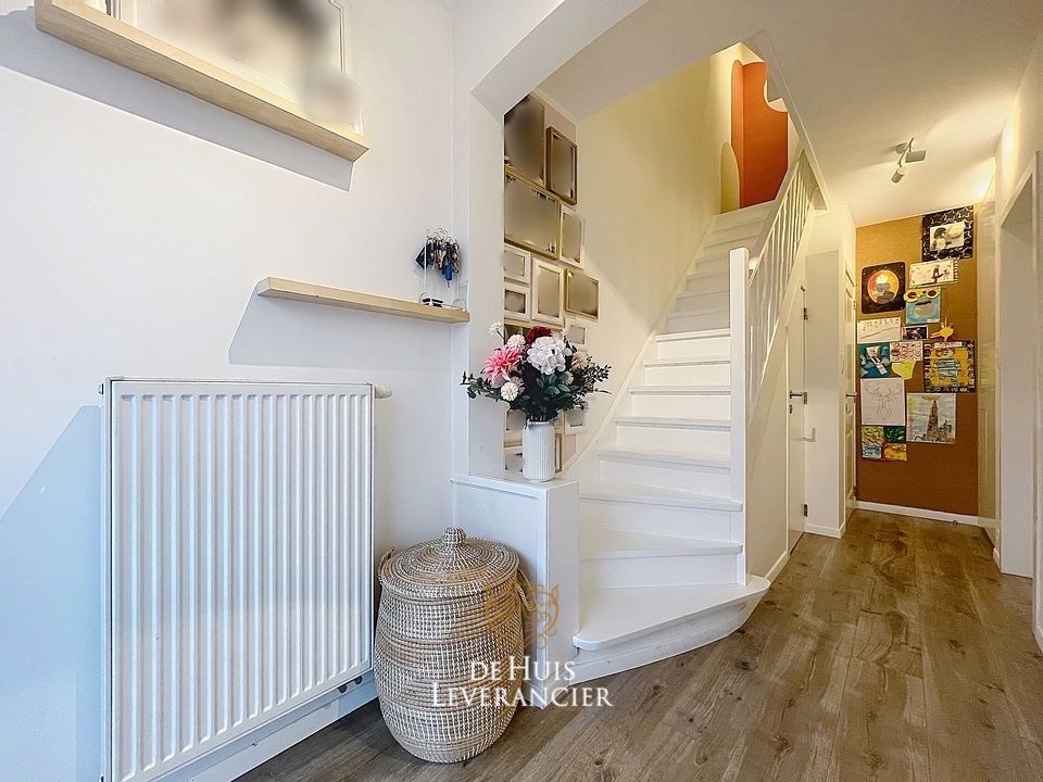 B&amp;B Moment ELSDONK: Stijlvol gerenoveerde gezinswoning met 4 slpks en tuin, EPC Label B - foto 4