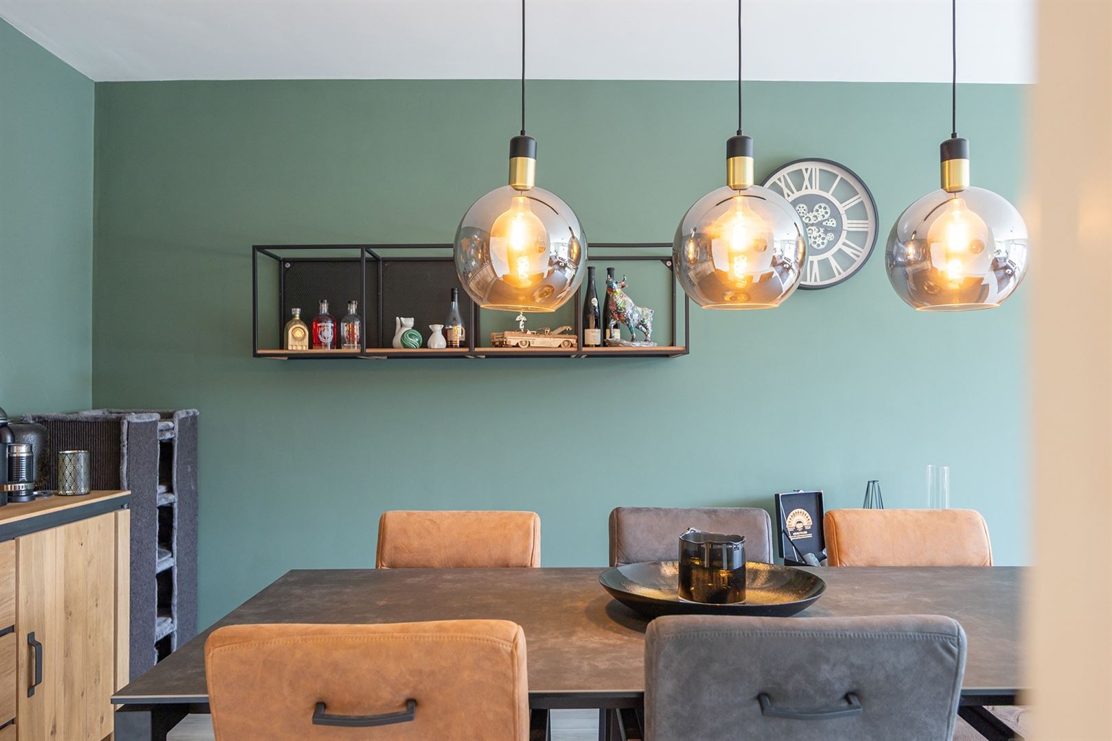 Lichtrijk appartement met 2 slaapkamers, terras en garage - foto 4