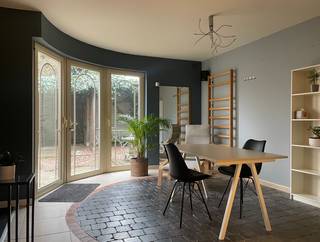 Op zoek naar een werkruimte die je flexibel en op jouw eigen ritme kan huren?Dan is de praktijk in de Hugo Clausstraat 54 te Zwijndrecht iets voor...