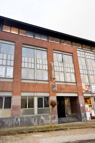 Recent gerenoveerde kantoorruimte te huur in de Kalevoet wijk te Ukkel. Het gebouw heeft uitstekende bereikbaarheid via auto (E19) en openbaar...