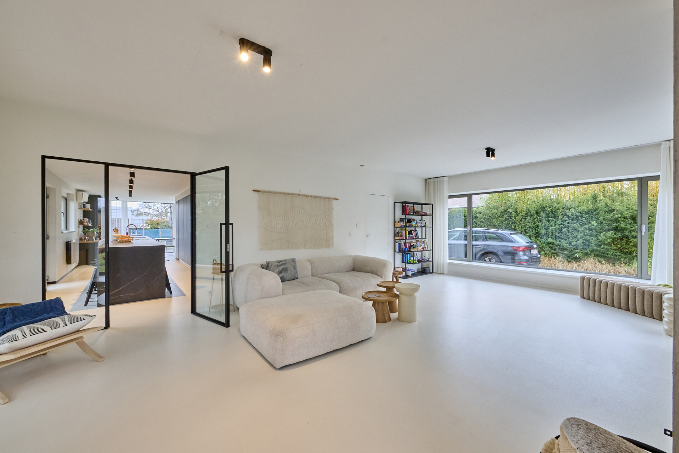 Prachtig vernieuwde villa op een rustige ligging in Genk - foto 2