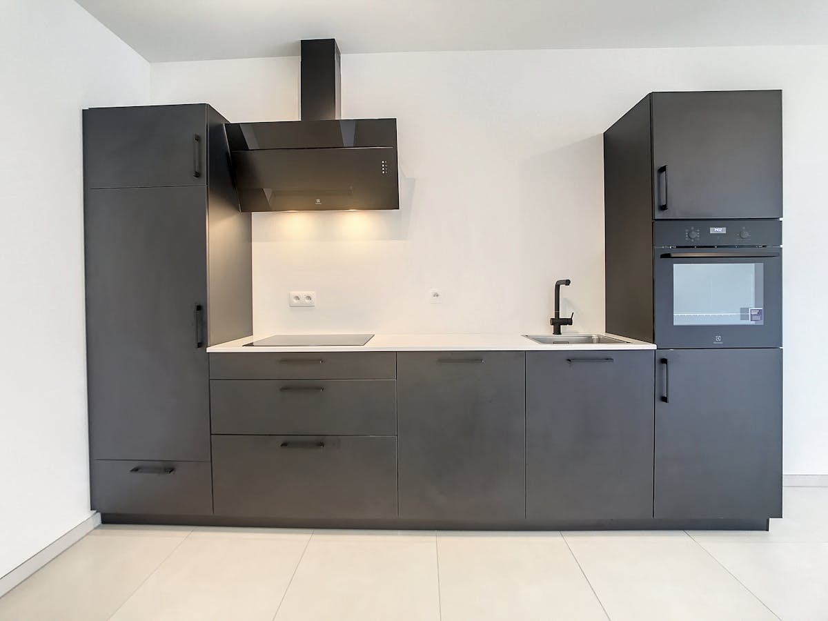 Appartement à louer récemment prêt à emménager à Anvers - photo 4