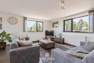 Voor meer info en foto’s, surf naar www.swevers.be – Op de Leopoldsburgsesteenweg in Heppen bevindt zich dit instapklare duplex appartement van...
