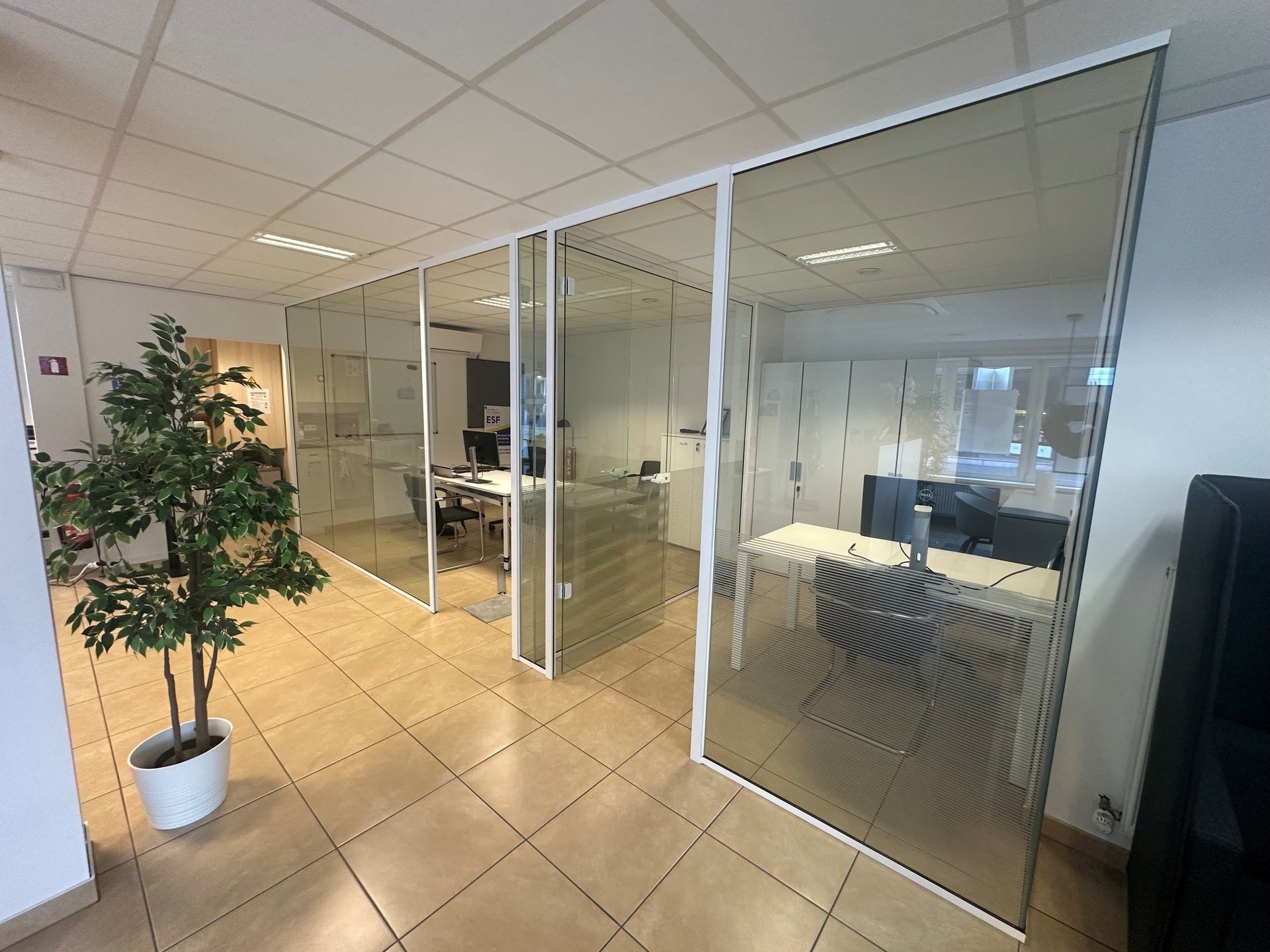 Opvallend handelspand op commerciële toplocatie! - foto 2