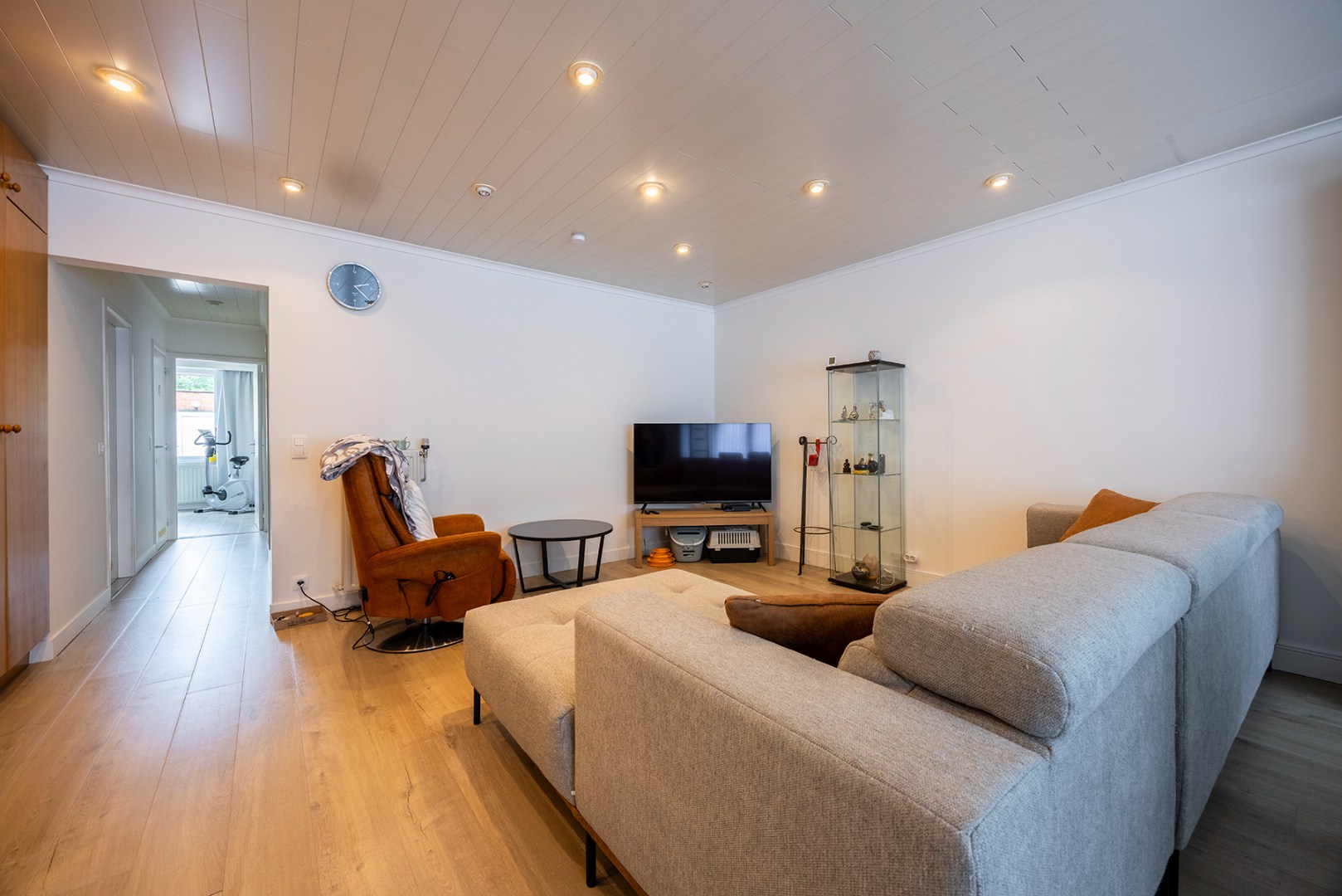 Gelijkvloers appartement met tuin en garage - foto 4