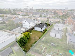 Welkom in de Baliestraat, een charmante en rustige woonwijk nabij het centrum. Op deze mooie locatie bevindt zich deze goed onderhouden...