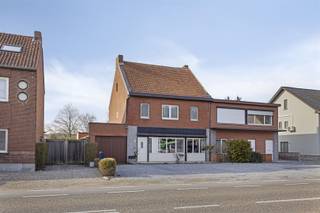 TE KOOP: Handelshuis op 7a33ca te Zonhoven!Ter hoogte van de Houthalenseweg, tussen het centrum van Zonhoven en de oprit van de E314, bevindt zich...