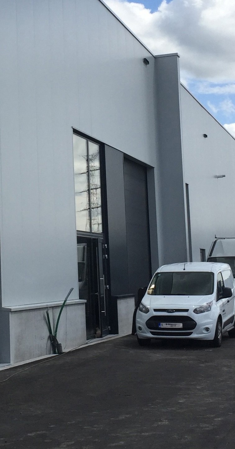 KMO-unit (Unit 12) te huur van 390 m² - foto 1