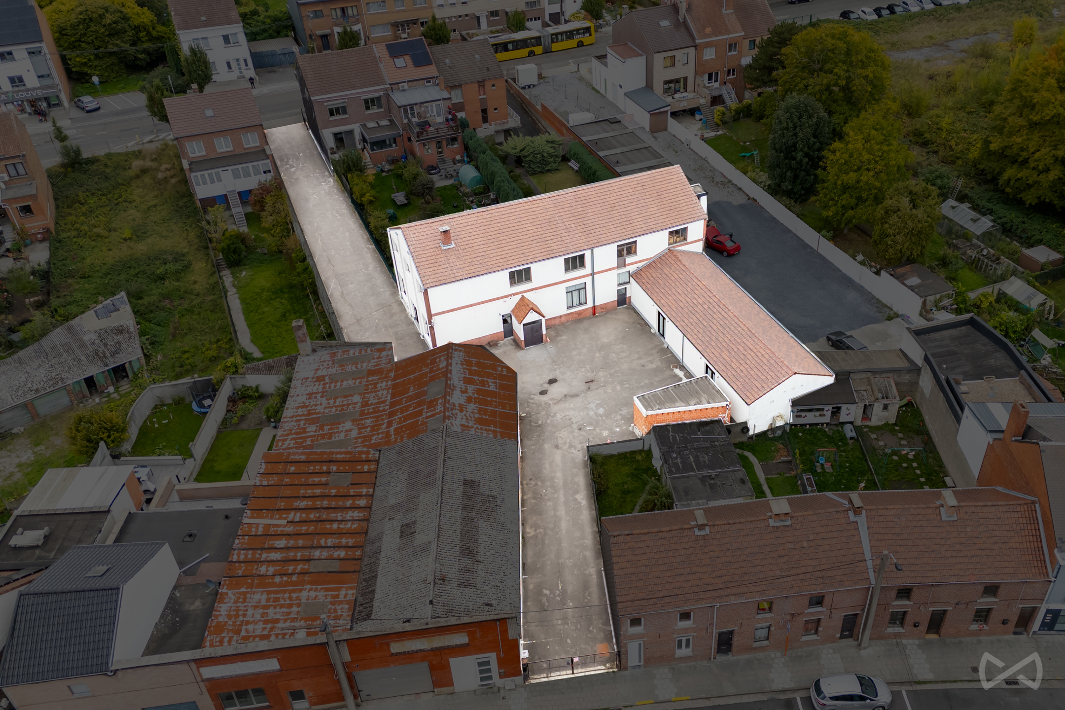 Huis te koop in La Louvière met 20 slaapkamers - foto 4