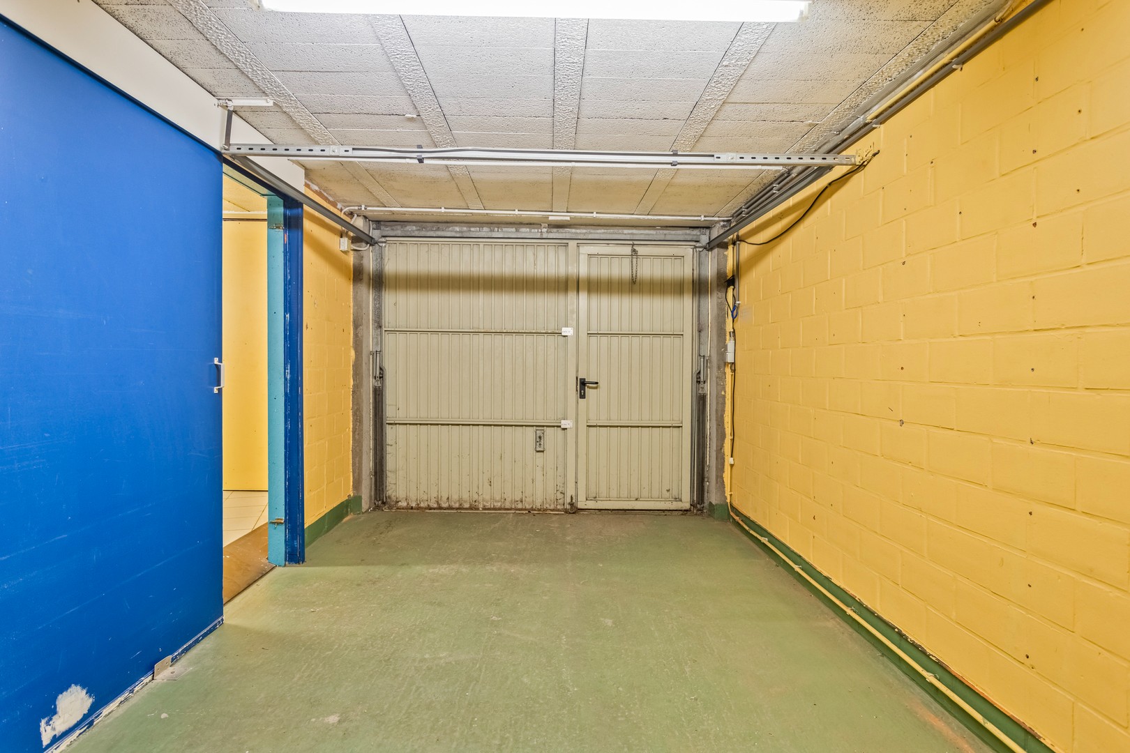 Magazijn van 270 m² met een goede centrale ligging - foto 3