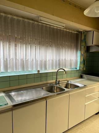 Ruime en lichte gezinswoning in kindvriendelijke buurt in hartje KapellenOp zoek naar een warm en ruim huis voor je gezin in een kindvriendelijke...