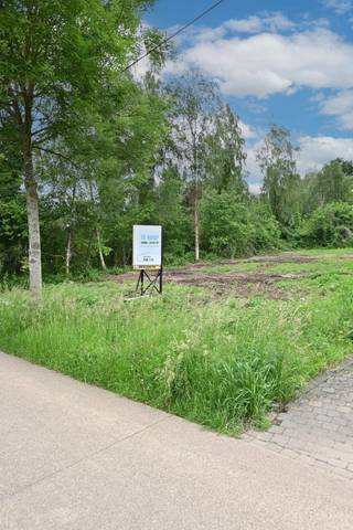 Bent u op zoek naar de perfecte locatie om uw droomhuis te bouwen? Ontdek dan deze unieke bouwgrond aan de Demerstraat 48 te Linkhout. Deze...