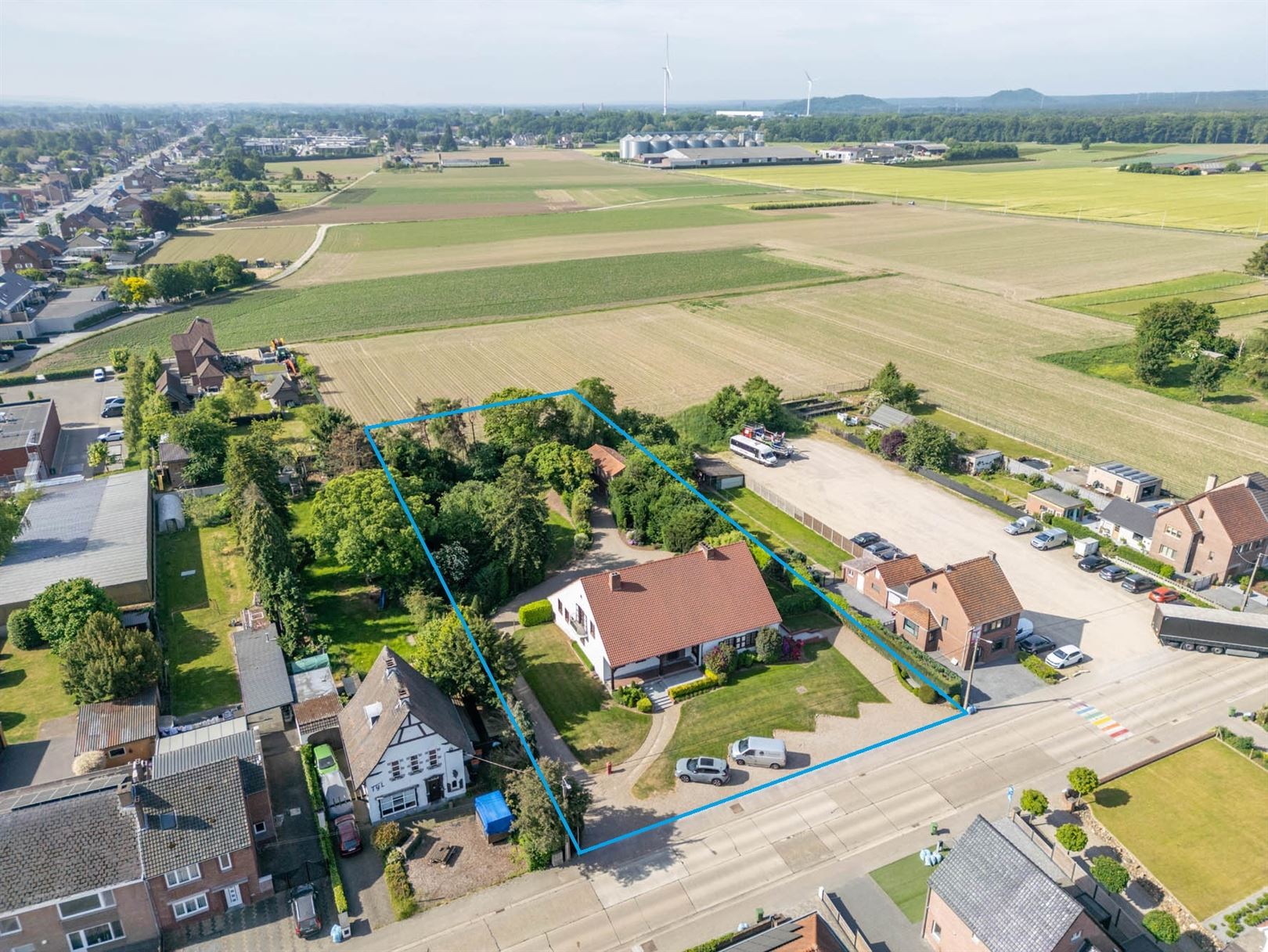 TE KOOP: Riante villa met praktijkruime te Dilsen-Stokkem! - foto 2