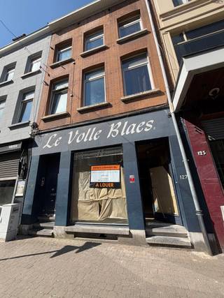 For rent: attractive retail space located at Rue Blaes 127, in the heart of the lively Marolles district. The ground floor offers approx. 275 m²,...