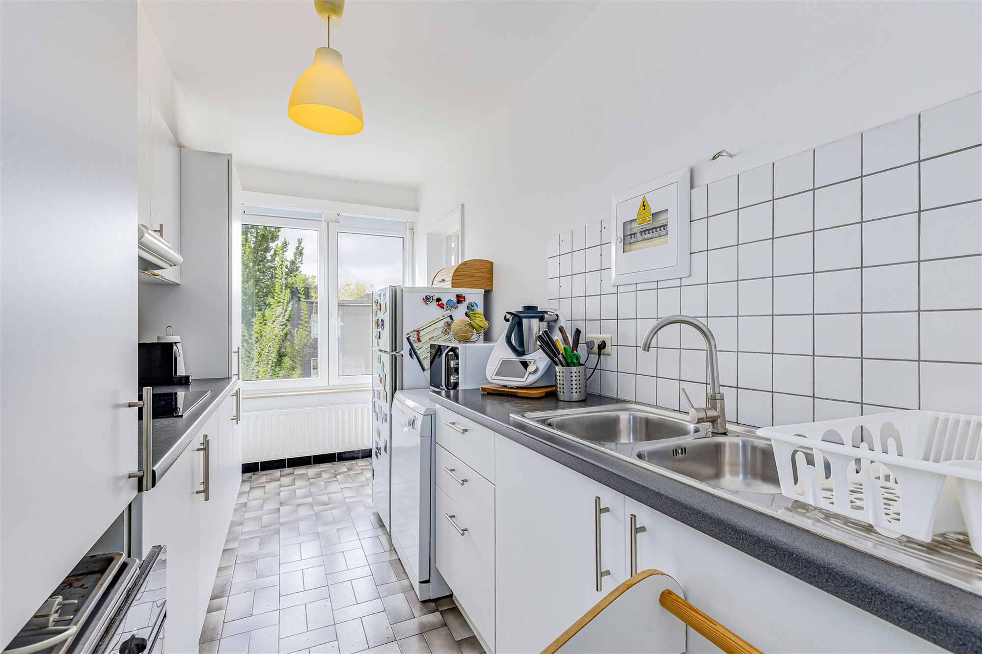 Ruim appartement met 2 slpk + terras te koop in Mortsel - foto 4