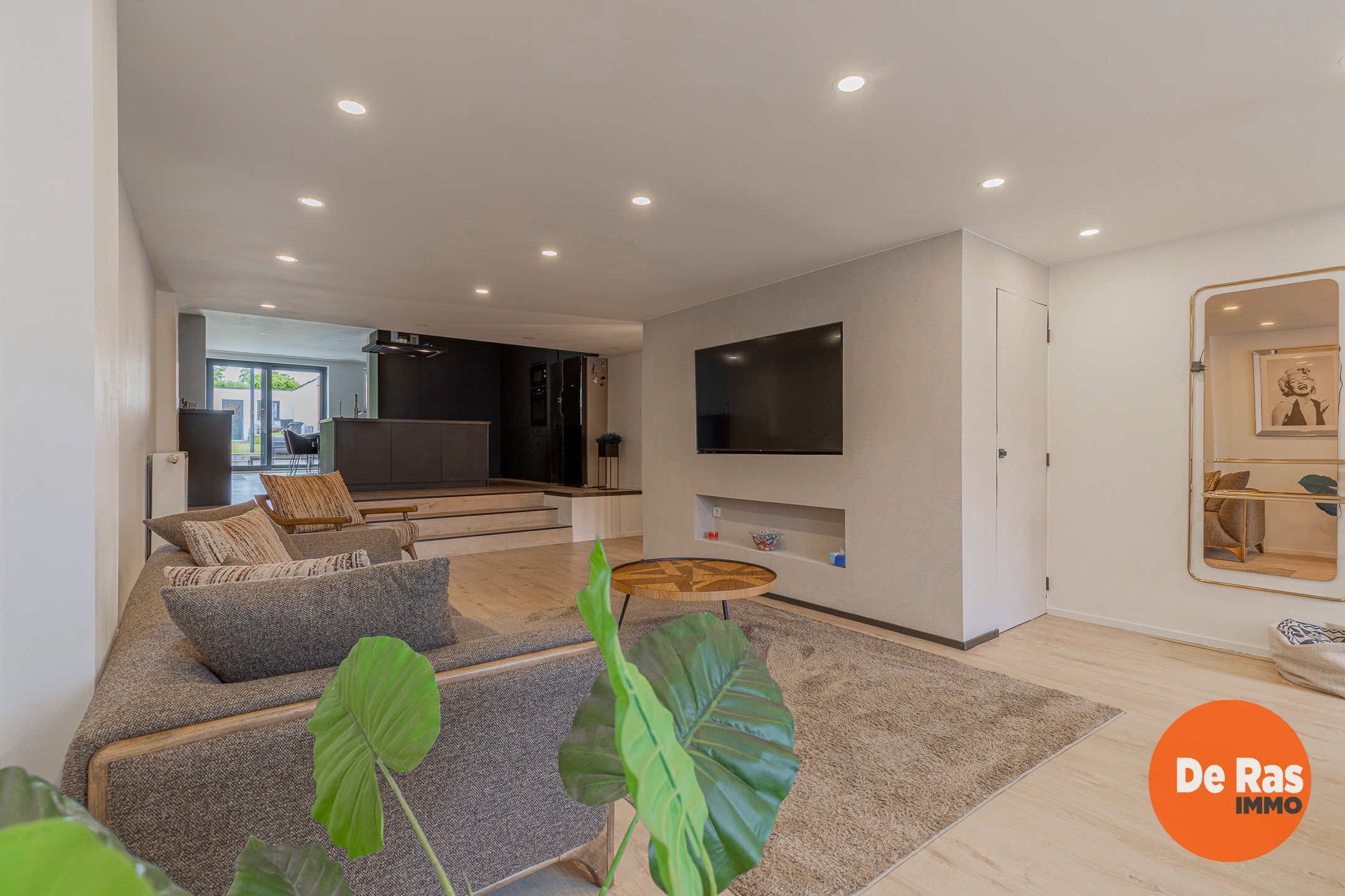 NIEUWERKERKEN– Gerenoveerde woning met 3 slk's, tuin, garage - foto 5
