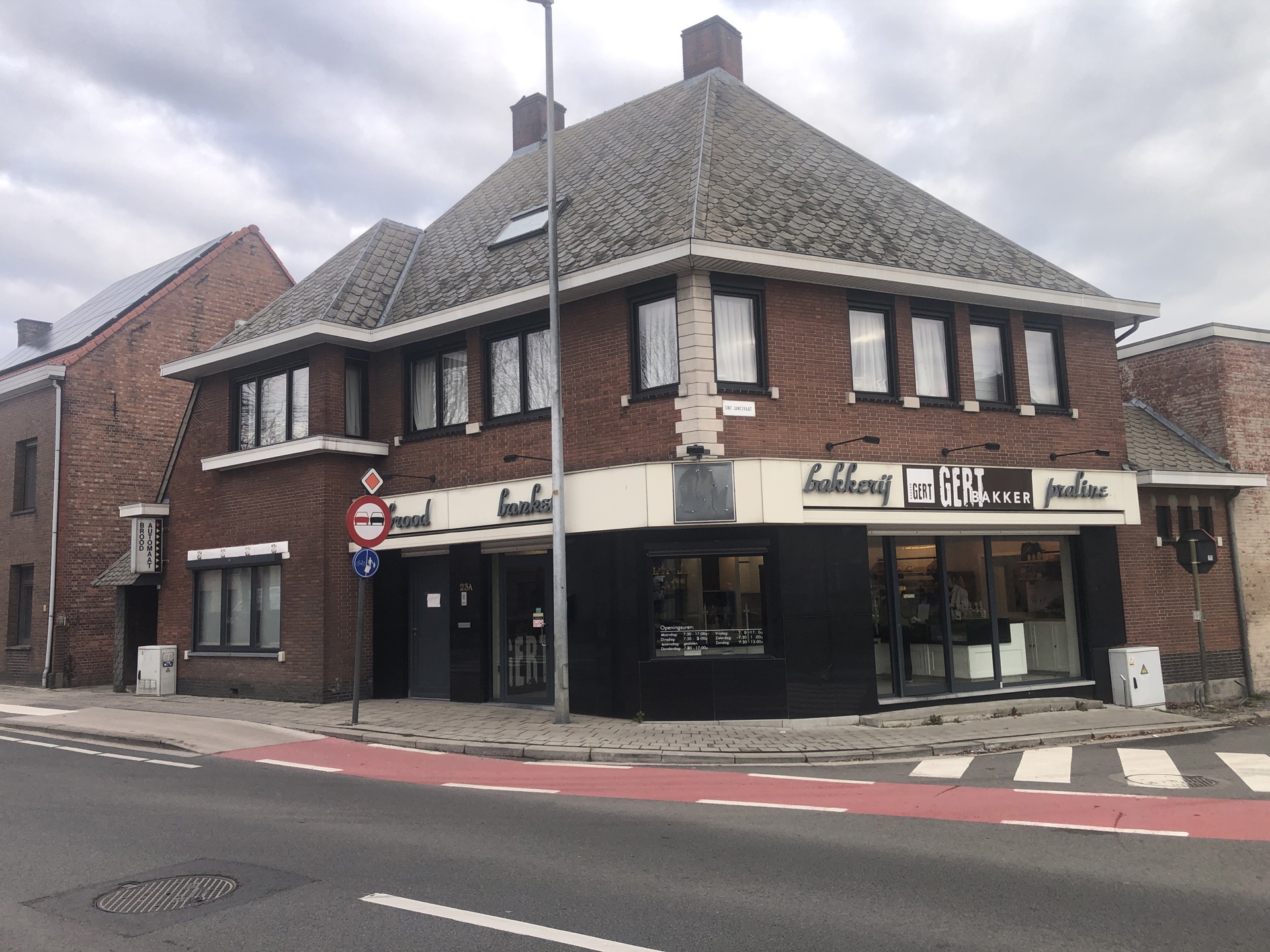Commercial for rent in Hoogstraten