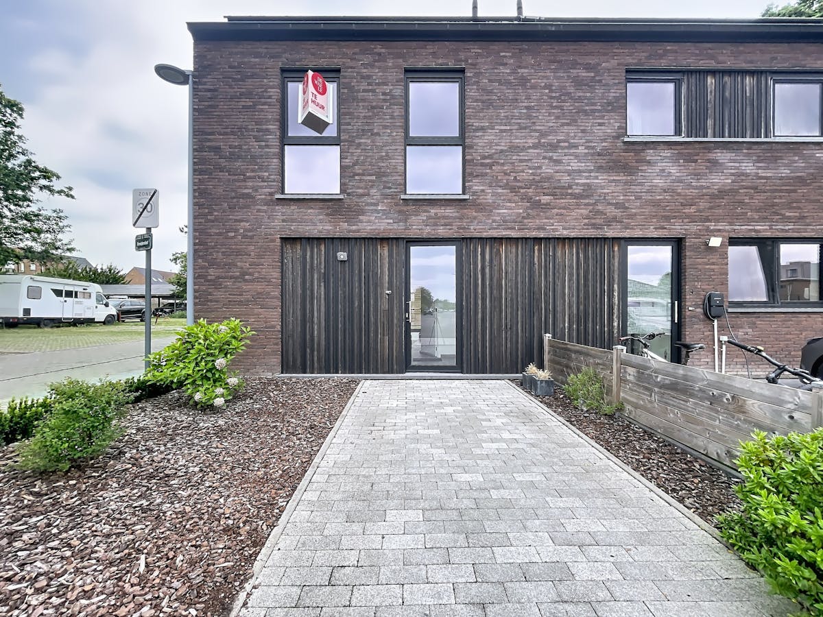 BEN-woning met 3 slaapkamers en tuin op toplocatie Eeklo - foto 1