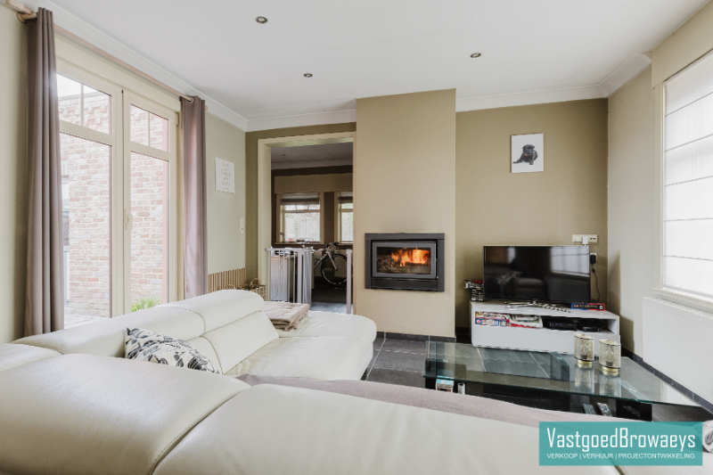 Ruime gezinswoning met twee slaapkamers en tuin - foto 2