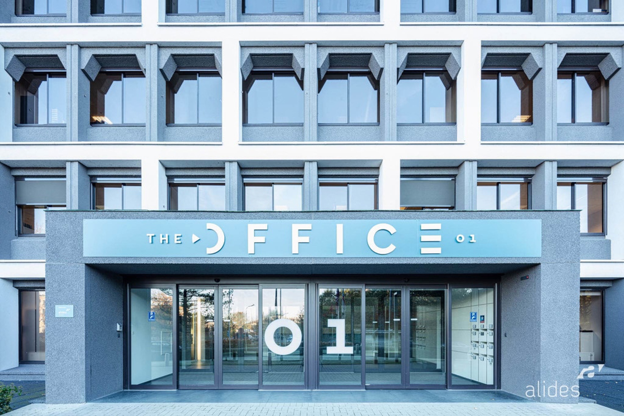 Commercial for rent in Ghent - photo 4