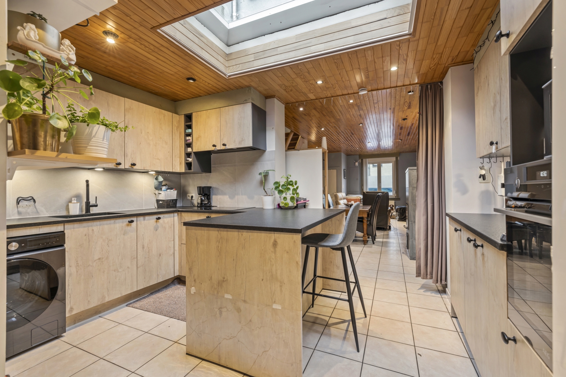 Energiezuinige, gerenoveerde rijwoning met tuin - foto 1