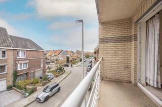 - Rustig gelegen- Verzorgde residentie- Zonnig terrasGezellig en lichtrijk appartement gelegen op de 2de verdieping van de verzorgde residentie "De...