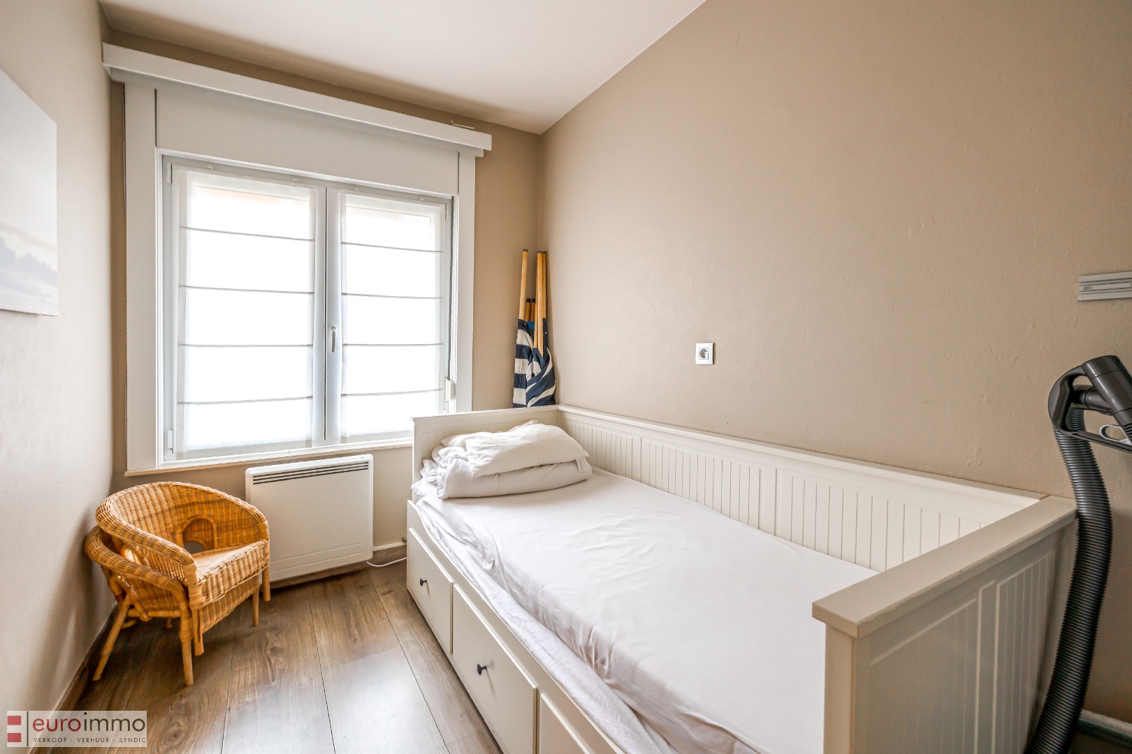 Rustig, vlakbij de winkel/wandelstraat gelegen appartement met 2 slaapkamers én slaaphoek. - foto 5