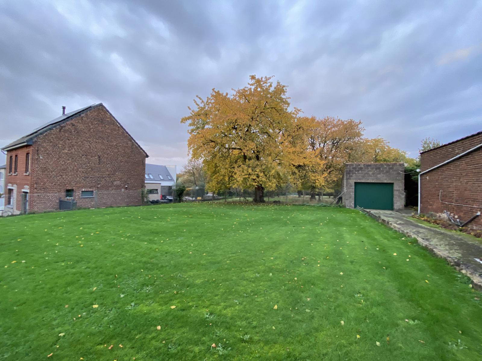 Bouwgrond voor open bebouwing van 23a 38ca - foto 2