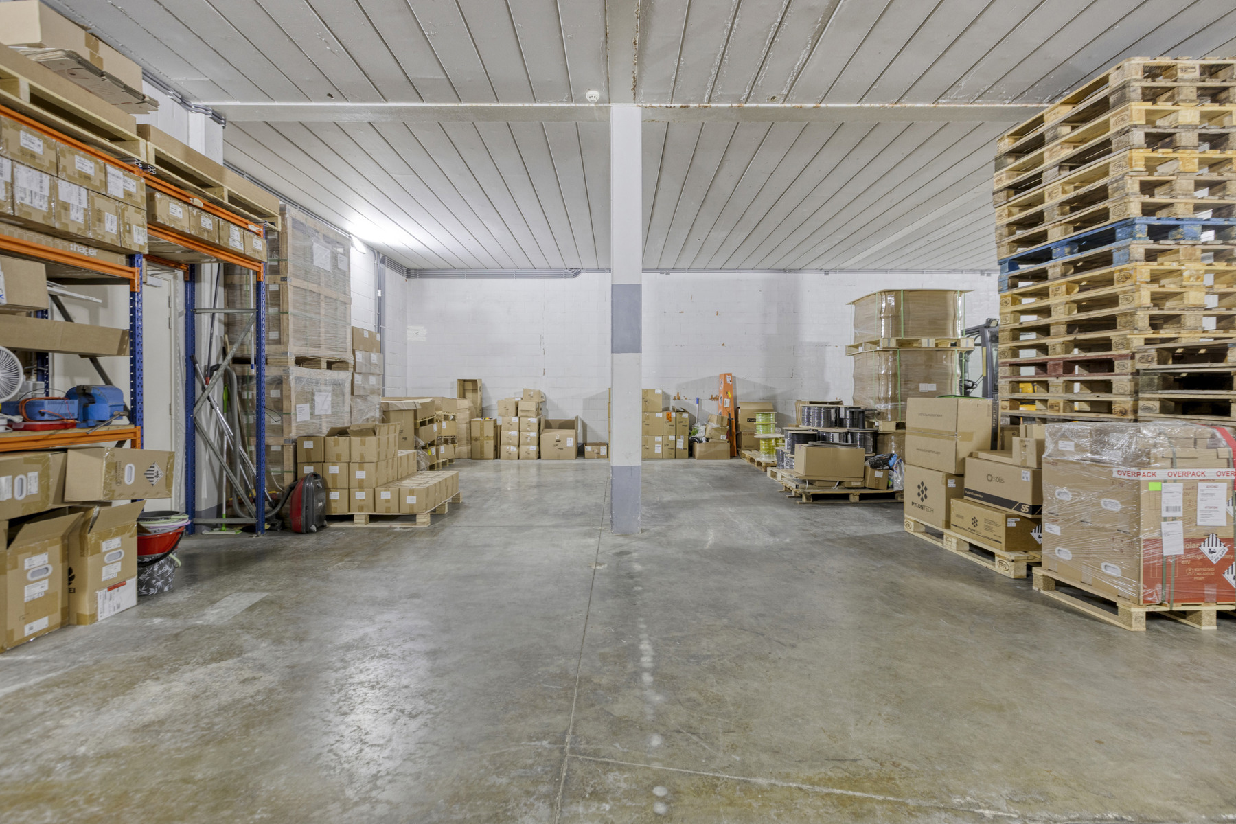 Moderne opslagloods te huur op toplocatie nabij de autosnelweg - foto 4