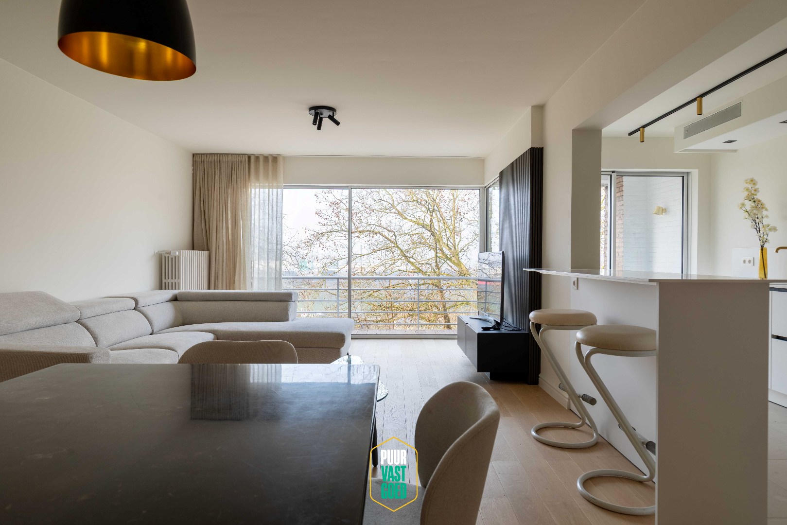 Ruim gerenoveerd en gemeubeld appartement voor tijdelijke verhuur - foto 3