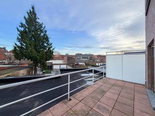 Ontdek dit energiezuinige en instapklare appartement (ca. 90 m²), gelegen op de eerste verdieping van een kleinschalig gebouw met een...