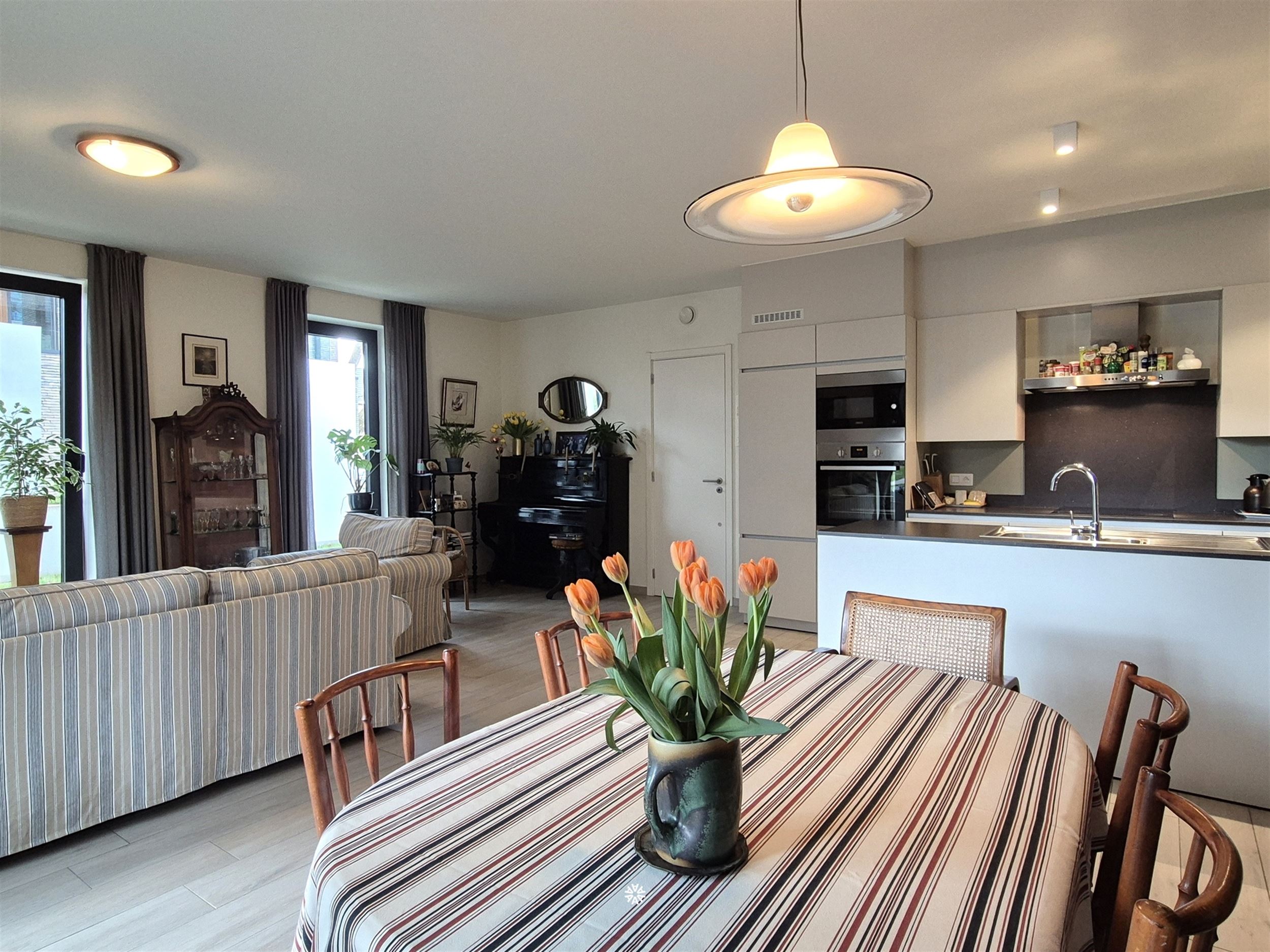 Apartment for rent in Sint-Niklaas with 2 bedrooms - photo 2