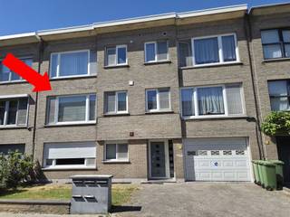Beautiful apartment on the 1st floor * Layout : entrance hall with separate toilet, spacious living room on burgundy tiles, contemporary kitchen with...