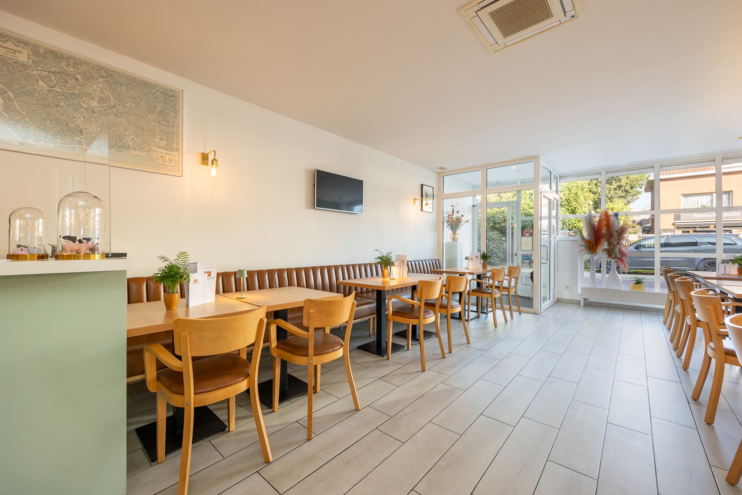 Handelsruimte met horecainrichting (overname inrichting mogelijk) - foto 5