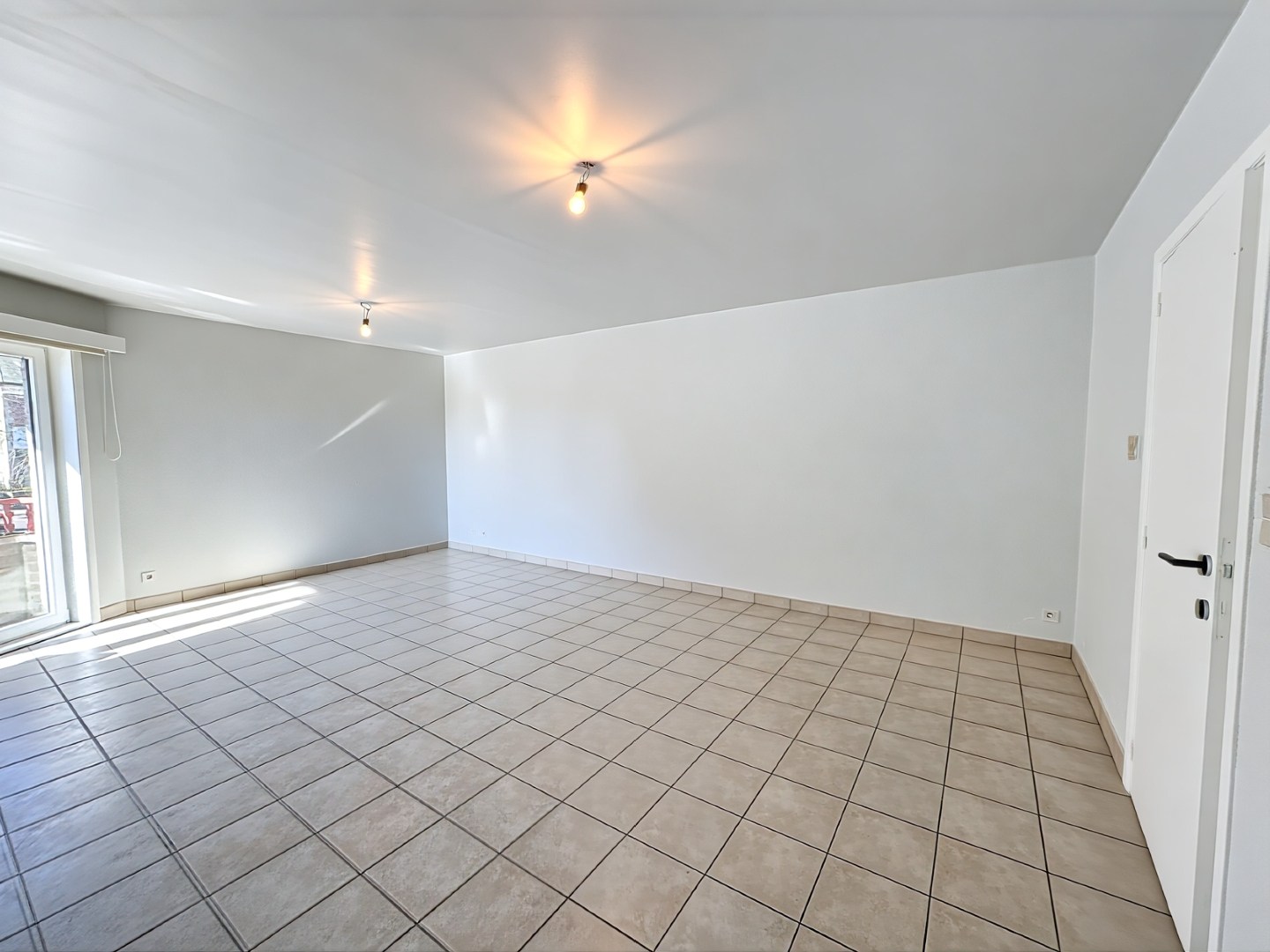 Gezellig appartement met 2 slaapkamers in het hart van Otegem - foto 2