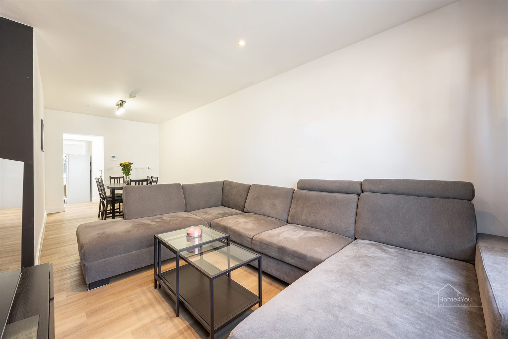 Instapklaar gelijkvloers 2 slaapk app met terras - foto 5